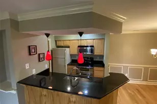 246 Afton Square, Altamonte Springs, FL 32714 - Photo 2