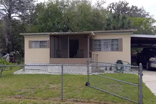 1637 Cr 434, Lake Panasoffkee, FL 33538 - Photo 4