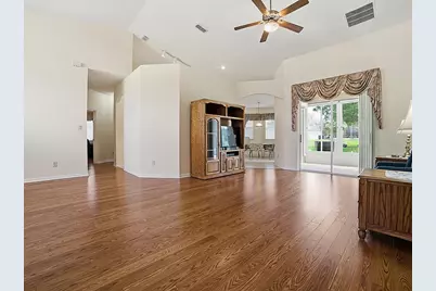 24530 Parlange Court, Leesburg, FL 34748 - Photo 4