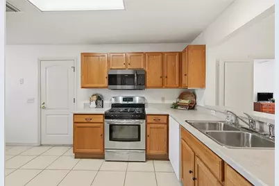 1469 Ramon Road, The Villages, FL 32162 - Photo 6