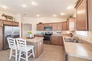 9155 SE 167th Ford St, The Villages, FL 32162 - Photo 6