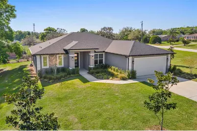 415 N Dixie Drive, Howey in the Hills, FL 34737 - Photo 2