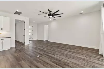 415 N Dixie Drive, Howey in the Hills, FL 34737 - Photo 14