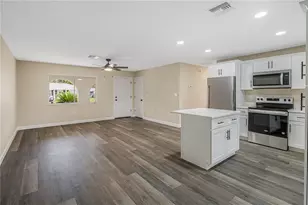 2710 Lakewood Ln, Eustis, FL 32726 - Photo 6