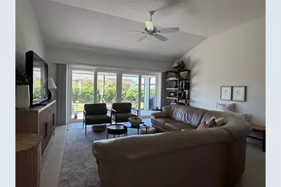 986 Davey Lane, The Villages, FL 32163 - Photo 4