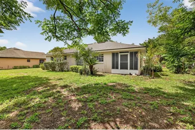 4873 Marsh Harbor Drive, Tavares, FL 32778 - Photo 20