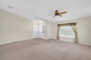 4873 Marsh Harbor Dr, Tavares, FL 32778 - Photo 6