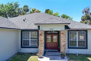 28931 Beauclaire Dr, Tavares, FL 32778 - Photo 2