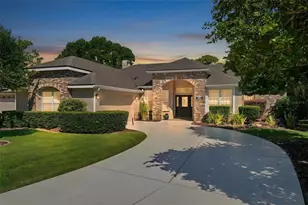 1941 Citrus Ct, Mount Dora, FL 32757 - Photo 2