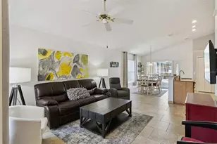 2133 Hunters Greene Dr, Lakeland, FL 33810 - Photo 8