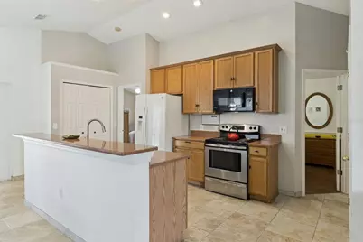 2133 Hunters Greene Drive, Lakeland, FL 33810 - Photo 12