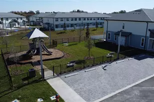 1075 E Caroline St, Tavares, FL 32778 - Photo 8