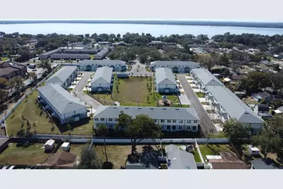 1075 E Caroline Street, Tavares, FL 32778 - Photo 10