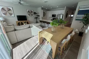 1057 E Caroline St, Tavares, FL 32778 - Photo 2