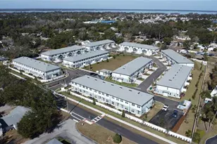 1057 E Caroline St, Tavares, FL 32778 - Photo 26