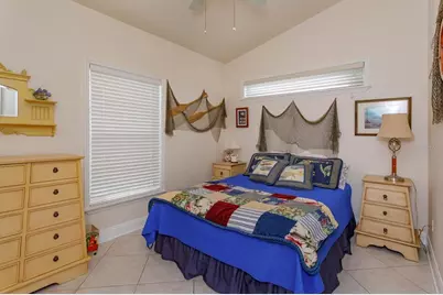 830 E 25th Avenue, New Smyrna Beach, FL 32169 - Photo 16