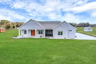 1679 E Co Rd 462, Wildwood, FL 34785 - Photo 1