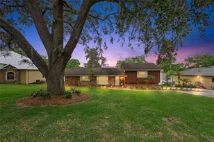 2874 E Crooked Lake Dr, Eustis, FL 32726 - Photo 2