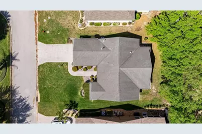 9175 SE 169th Bentley St, The Villages, FL 32162 - Photo 8