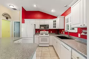 9175 SE 169th Bentley St, The Villages, FL 32162 - Photo 14