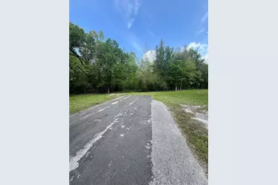 9155 Parrish Avenue, Brooksville, FL 34601 - Photo 2