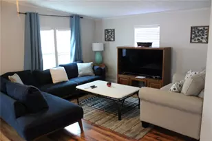 6807 Mt Pleasant Rd NE, Saint Petersburg, FL 33702 - Photo 6