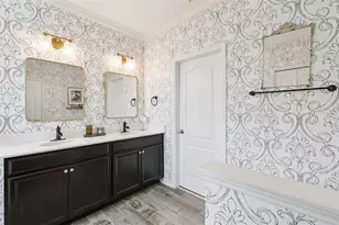 1128 Whitewater Bay Dr, Groveland, FL 34736 - Photo 22