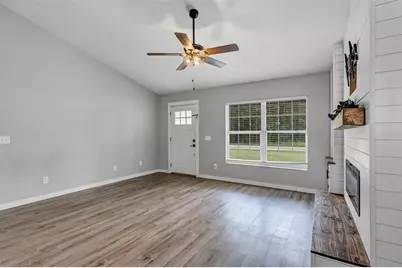 3757 SE 133rd Place, Belleview, FL 34420 - Photo 8