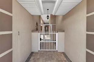 21635 Stirling Pass, Leesburg, FL 34748 - Photo 6