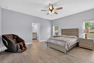 22431 Loop Rd, Groveland, FL 34736 - Photo 14