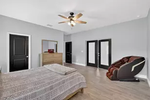 22431 Loop Rd, Groveland, FL 34736 - Photo 14