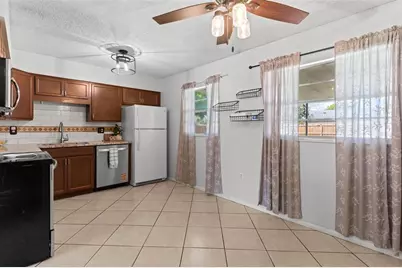 1101 Spruce Court, Tavares, FL 32778 - Photo 12