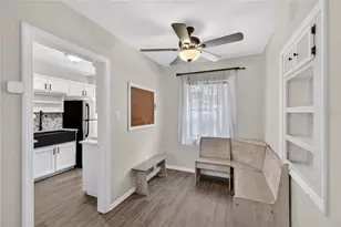 706 Mission Dr, Wildwood, FL 34785 - Photo 16