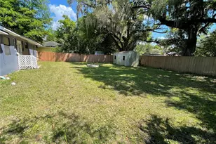 706 Mission Dr, Wildwood, FL 34785 - Photo 28