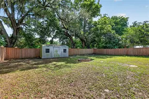 706 Mission Dr, Wildwood, FL 34785 - Photo 38