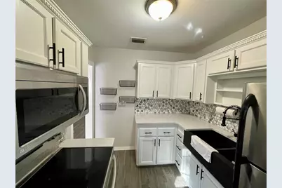 706 Mission Drive, Wildwood, FL 34785 - Photo 10