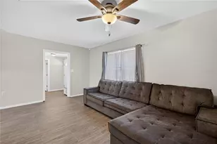 706 Mission Dr, Wildwood, FL 34785 - Photo 14