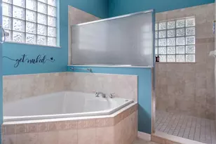 7351 Spring Mountain Ln, Yalaha, FL 34797 - Photo 28