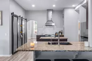 7351 Spring Mountain Ln, Yalaha, FL 34797 - Photo 18