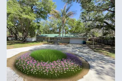 207 Mandarin Ln, Fruitland Park, FL 34731 - Photo 2