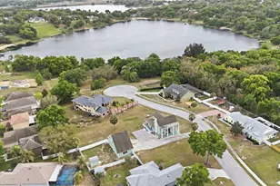 835 Butch Cassidy Ln, Eustis, FL 32726 - Photo 2