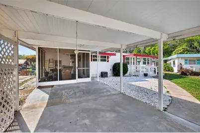 31701 Kelly Circle, Tavares, FL 32778 - Photo 2