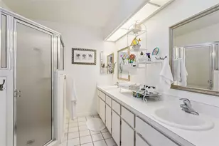 27110 Racquet Cir, Leesburg, FL 34748 - Photo 12