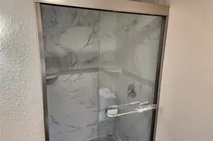 3246 NE 7th Ln, Ocala, FL 34470 - Photo 28