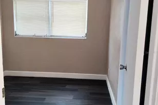 3246 NE 7th Ln, Ocala, FL 34470 - Photo 2