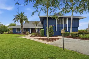 29116 Beauclaire Dr, Tavares, FL 32778 - Photo 1