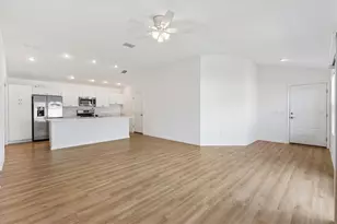 7185 Fay Ct, The Villages, FL 34762 - Photo 14