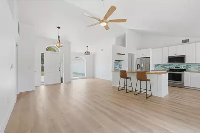36703 Sundance Drive, Grand Island, FL 32735 - Photo 4