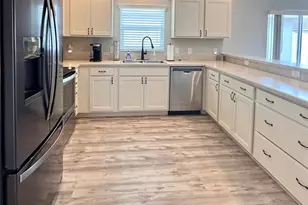 7357 SE 168TH MITZI ST, The Villages, FL 32162 - Photo 4