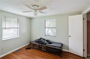 270 W McClendon St, Lady Lake, FL 32159 - Photo 10